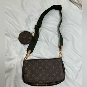 Multi Pochette accessory